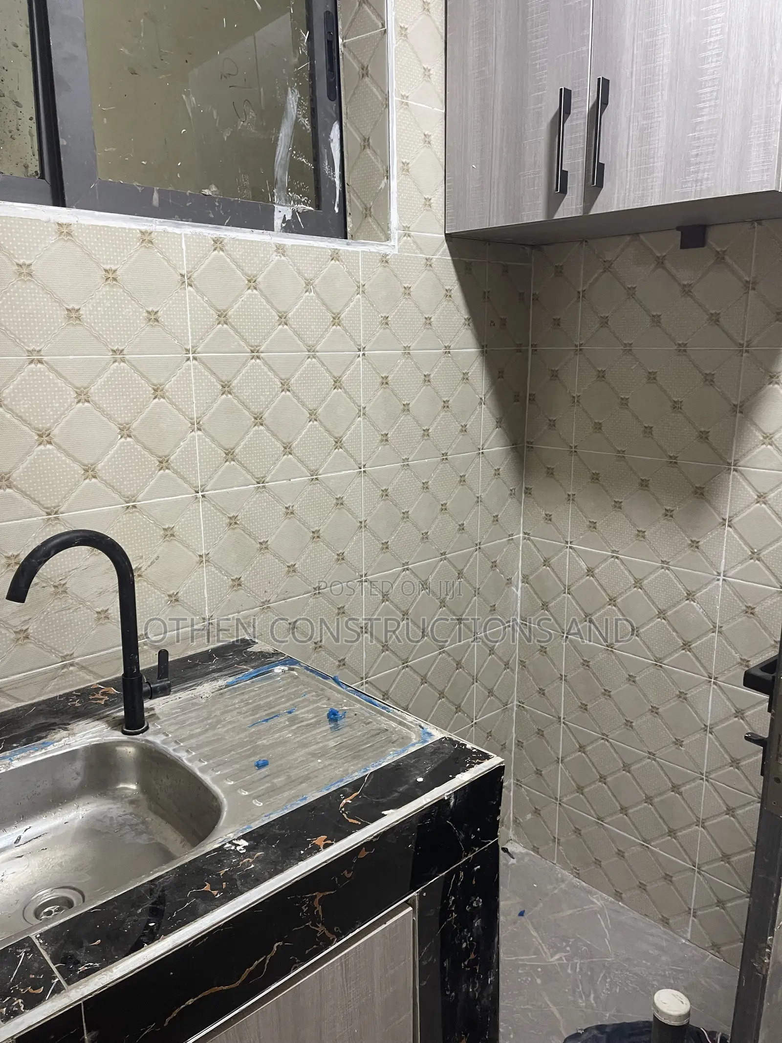 1bdrm Apartment in Othen Estate Consult, Israel Park for rent