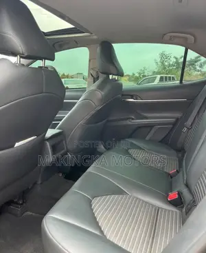 Toyota Camry SE FWD 2020 Black