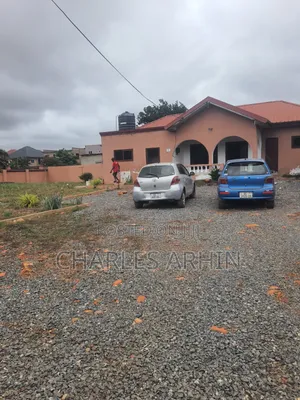 2bdrm House in Tma Oyibi, Accra Metropolitan for rent