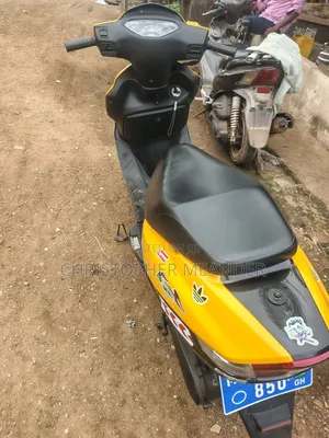 Motorcycle 2023 Yellow