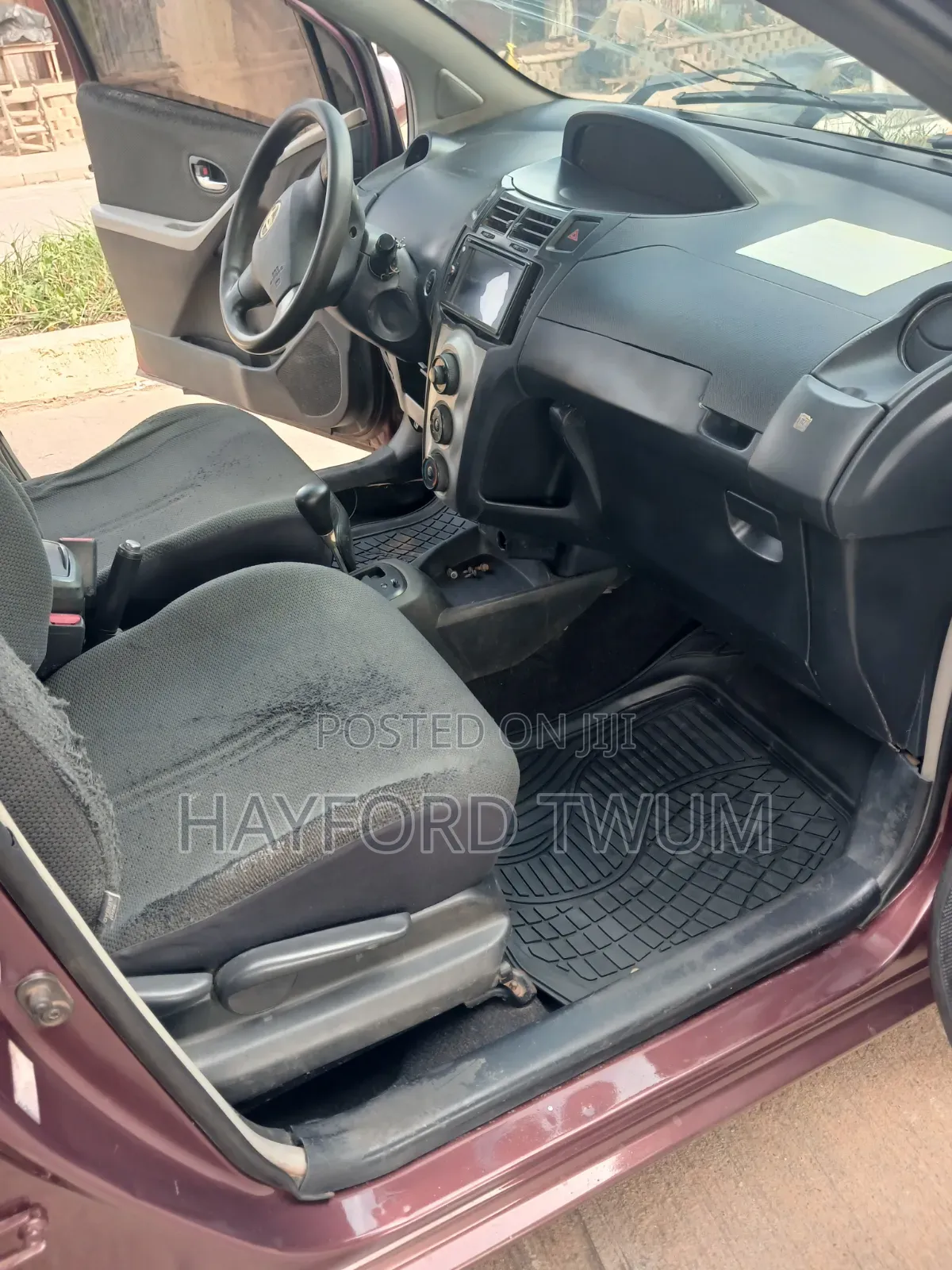 Toyota Vitz 2010 Brown