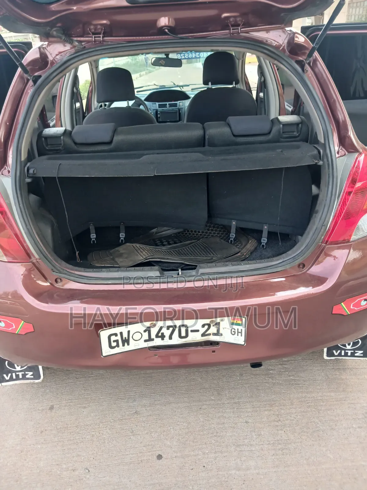 Toyota Vitz 2010 Brown