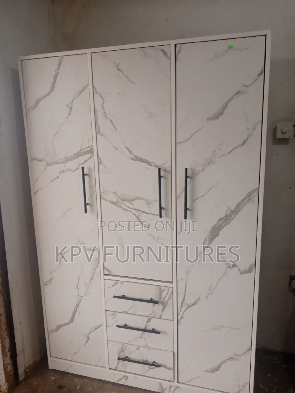 4ft/6ft Laminated Wardrobe