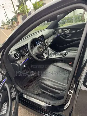 Mercedes-Benz E300 Base RWD Sedan (2.0L 4cyl 9A) 2017 Black