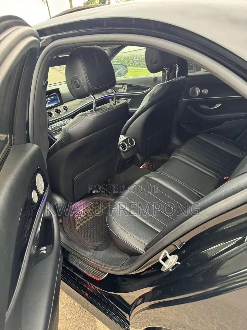 Mercedes-Benz E300 Base RWD Sedan (2.0L 4cyl 9A) 2017 Black