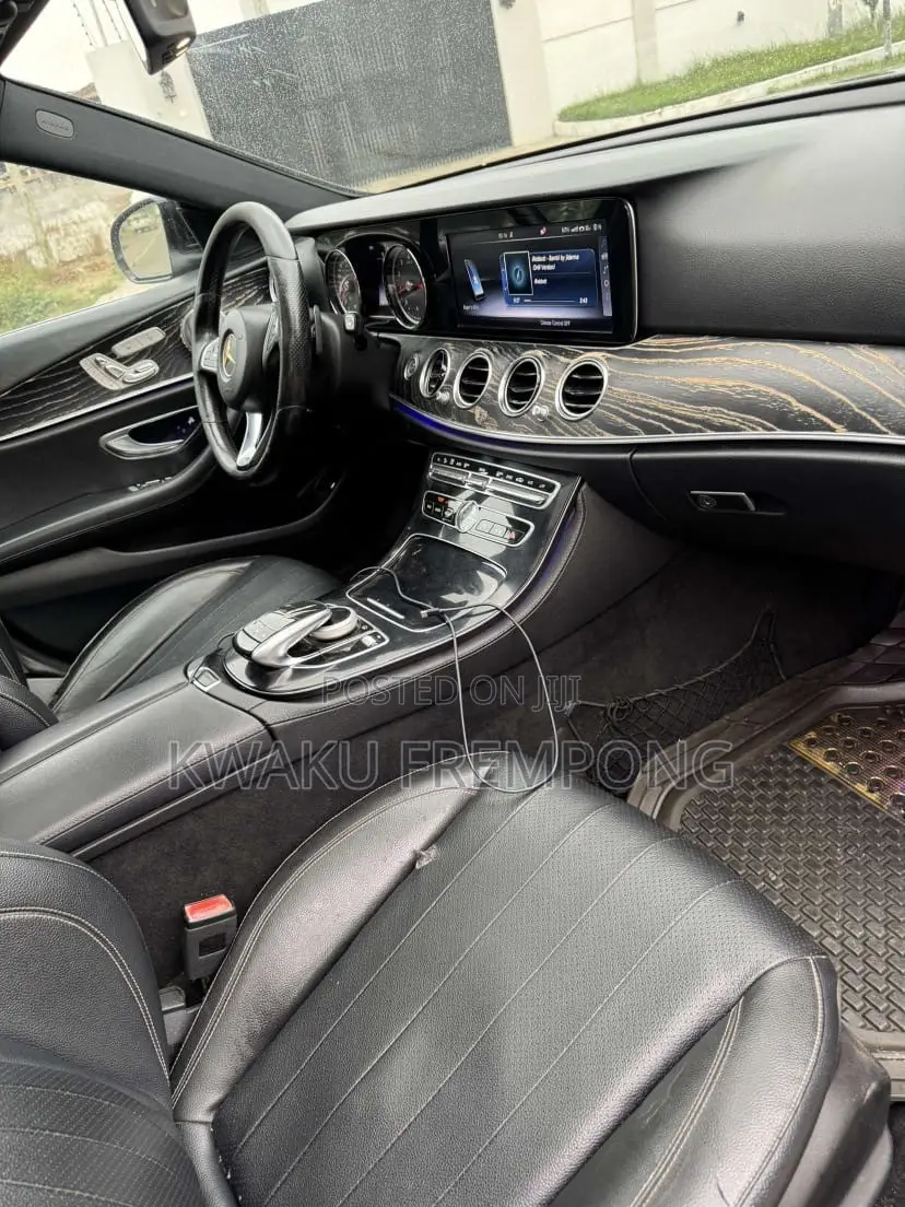 Mercedes-Benz E300 Base RWD Sedan (2.0L 4cyl 9A) 2017 Black