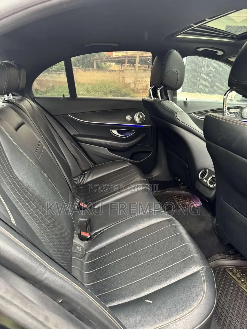 Mercedes-Benz E300 Base RWD Sedan (2.0L 4cyl 9A) 2017 Black