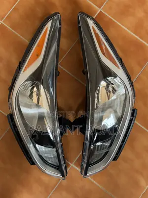 Hyundai Accent 2018 Headlights