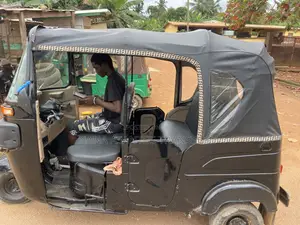 Bajaj RE 2025 Black