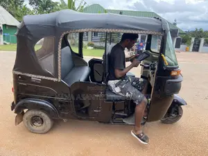 Bajaj RE 2025 Black