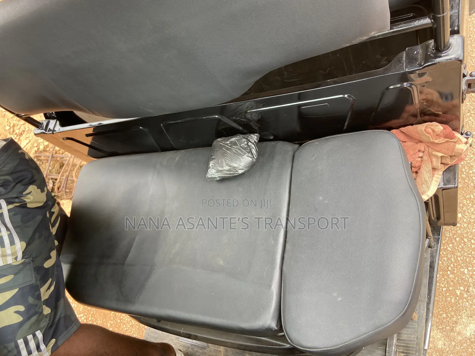 Bajaj RE 2025 Black