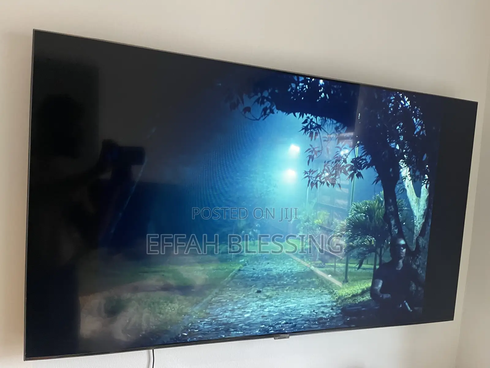 Samsung Q80AA 55 Inch QLED Smart TV - Clean Working