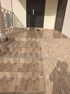 7bdrm House in Ashomang for sale