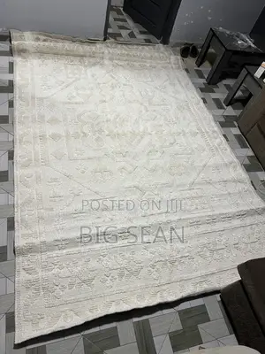 Center Carpet