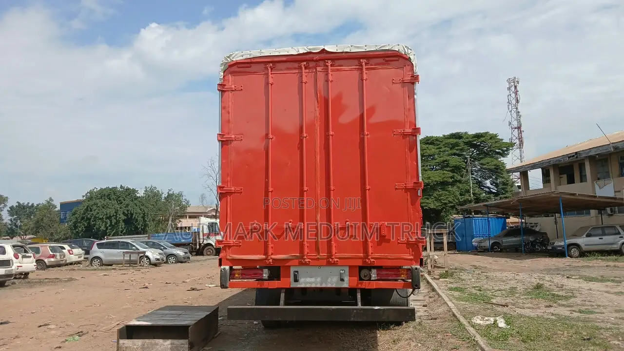 Semi-Trailer