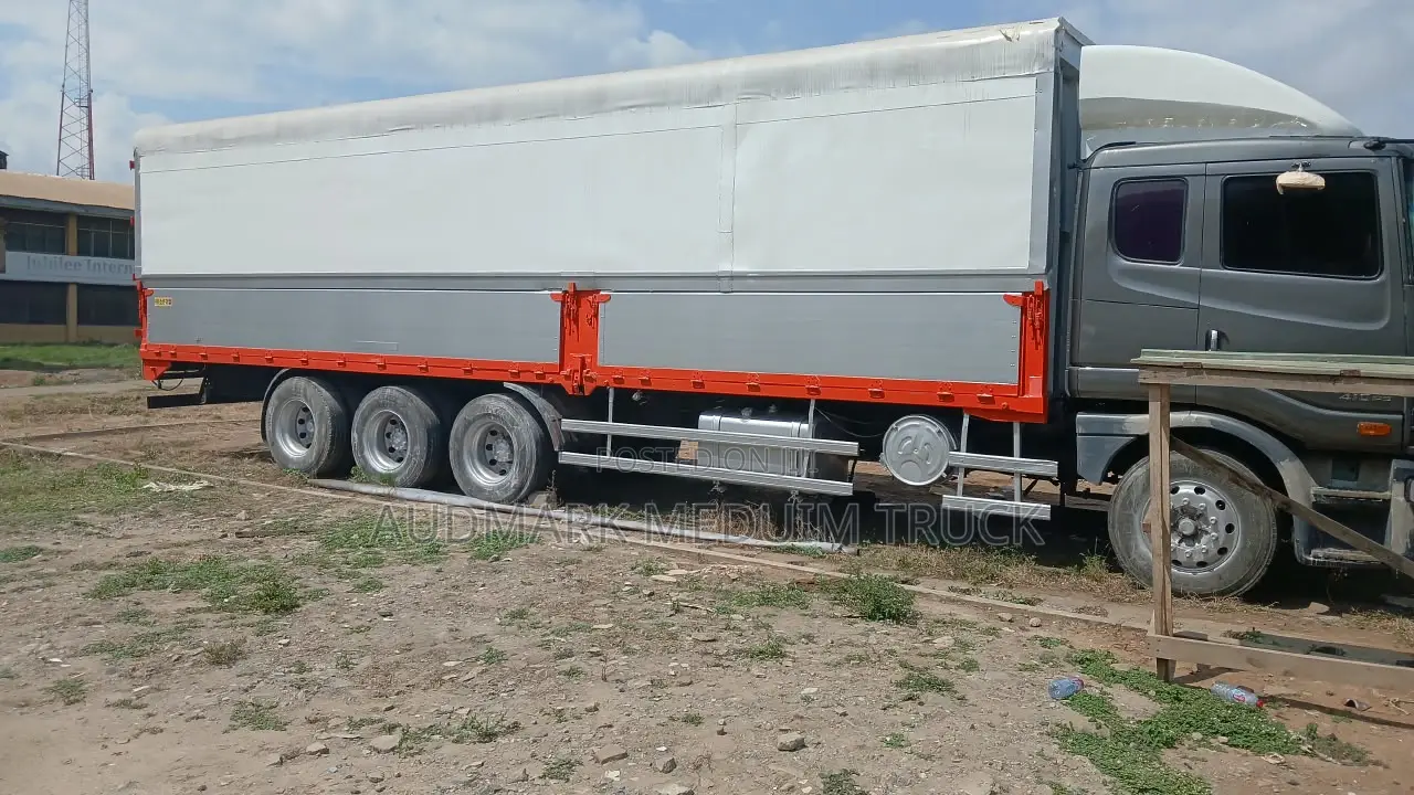 Semi-Trailer