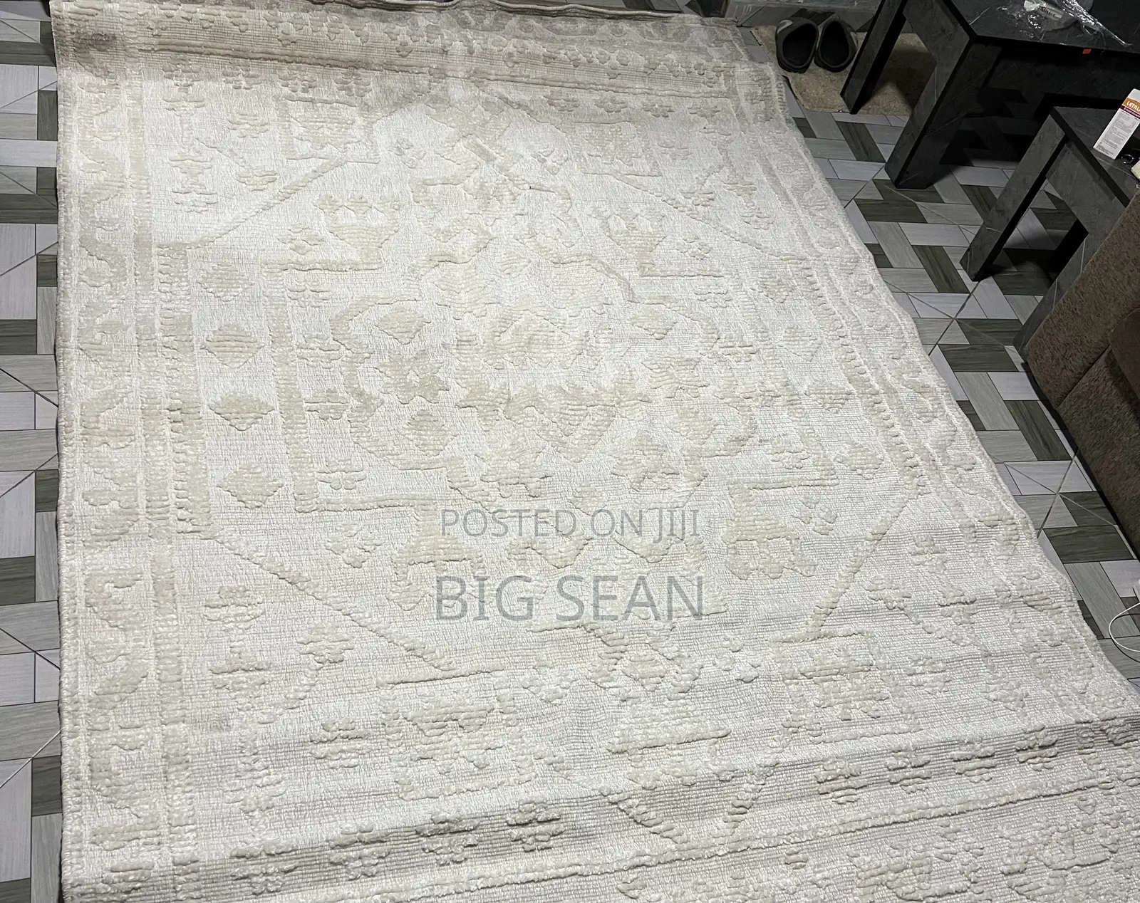 Center Carpet
