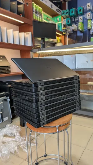 Laptop Dell Latitude E5570 8GB Intel Core i5 HDD+SSD 500GB