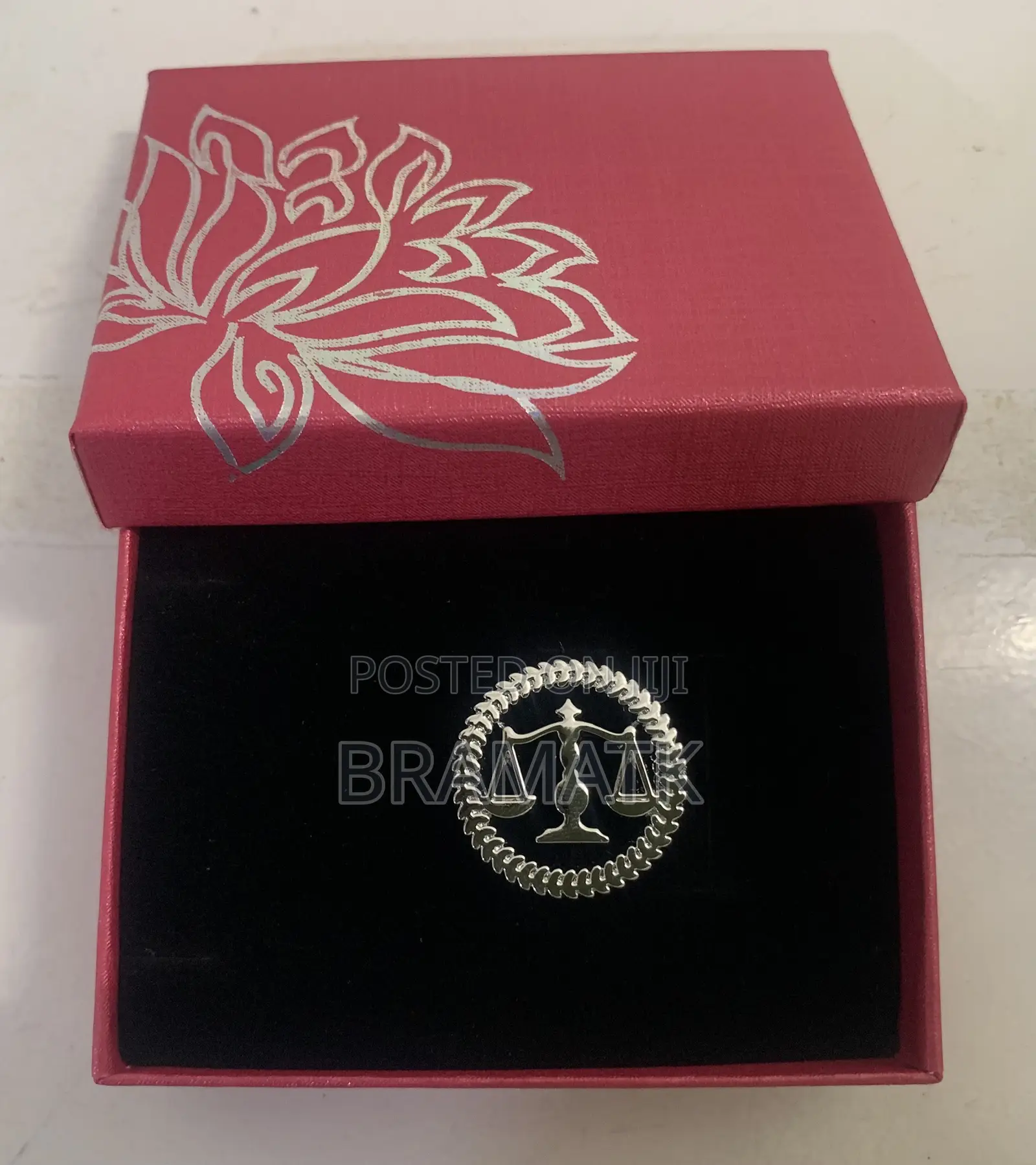 Justice Lapel Pins | Brooch | Lawyers | Law School | Students