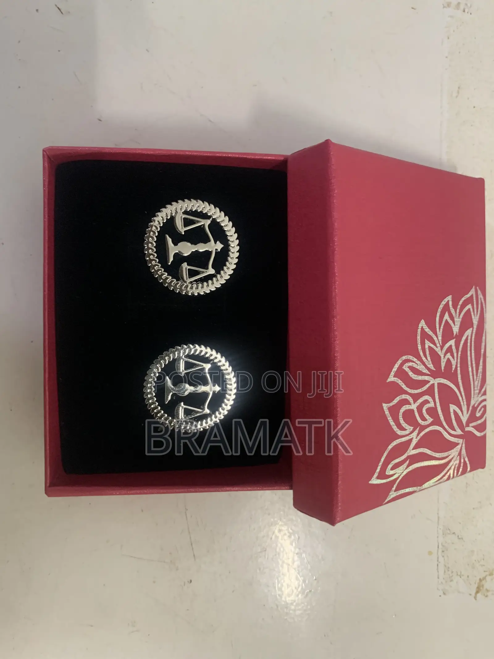 Justice Lapel Pins | Brooch | Lawyers | Law School | Students