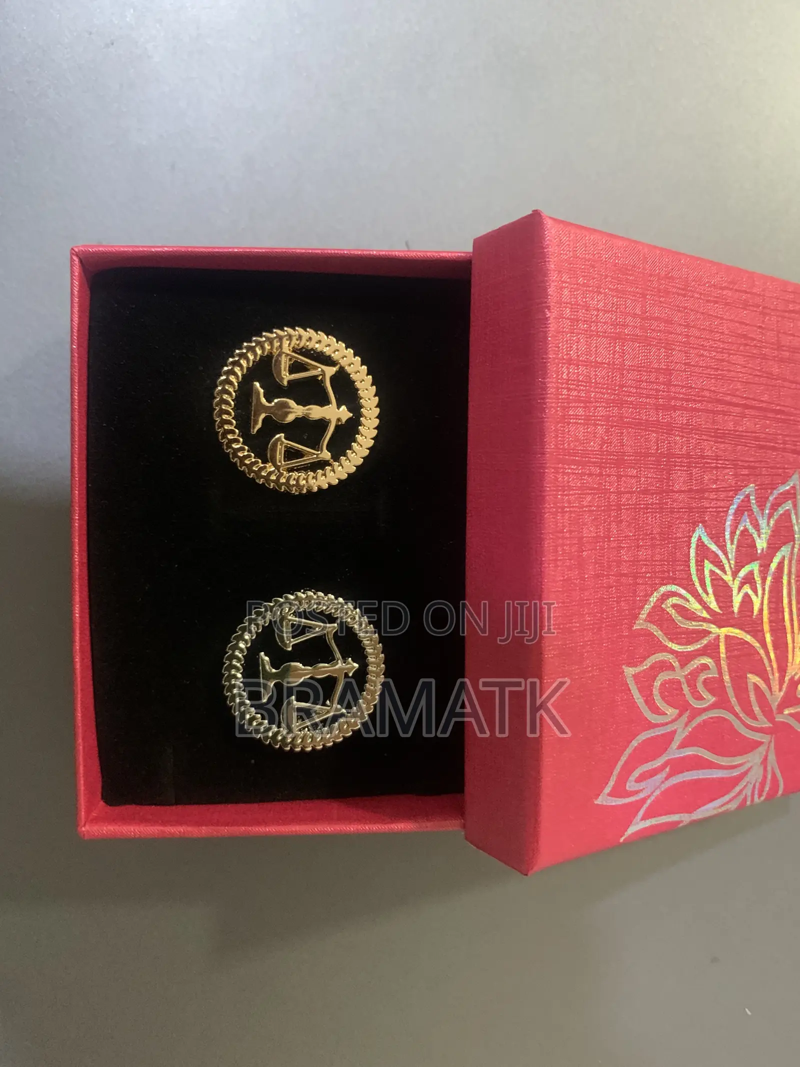 Justice Lapel Pins | Brooch | Lawyers | Law School | Students