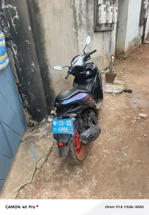 Yamaha Aerox 2025 Blue