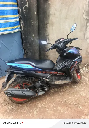 Yamaha Aerox 2025 Blue