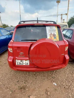 Toyota RAV4 2010 Red