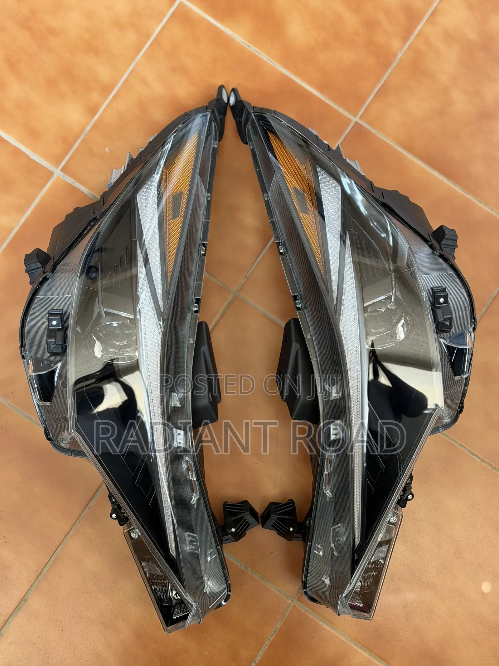 Hyundai Elantra 2023 Headlight