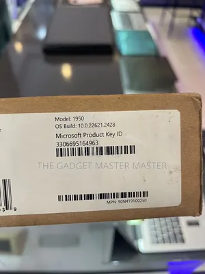 New Laptop Microsoft Surface Laptop 5 16GB Intel Core i7 SSD 256GB
