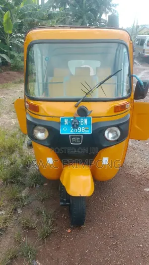 Bajaj RE 2024 Yellow