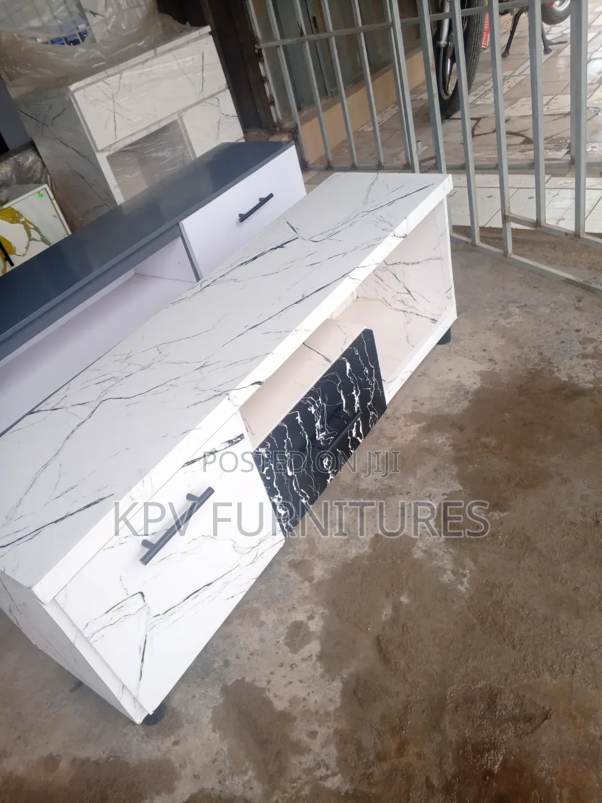 4ft TV Stand