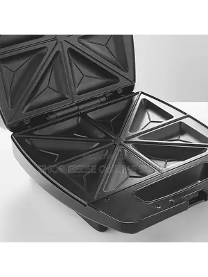 Black Sandwich Maker