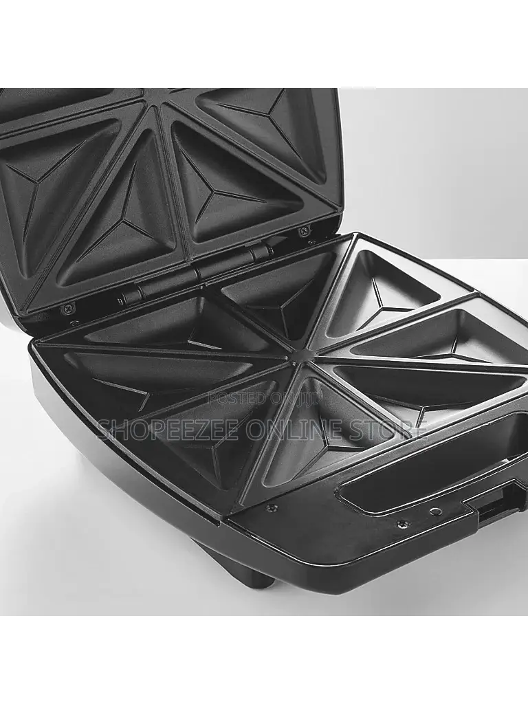 Black Sandwich Maker