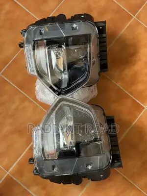Hyundai Santa Fe 2022 Headlights