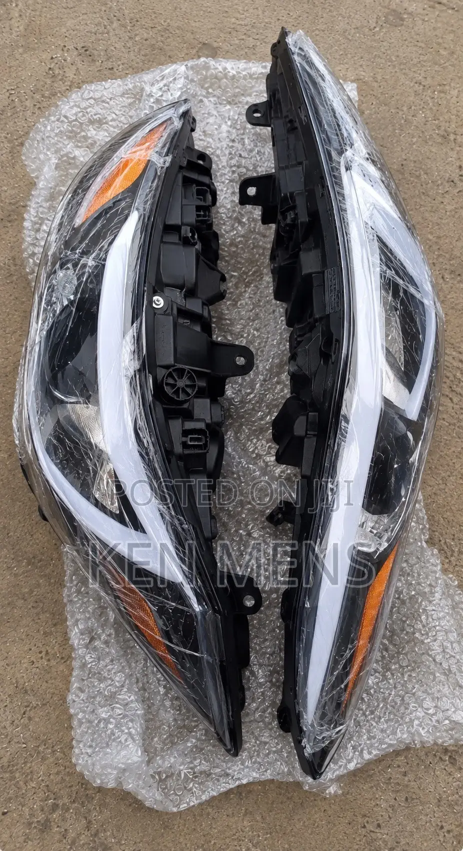 2014 Hyundai Elantra Headlight