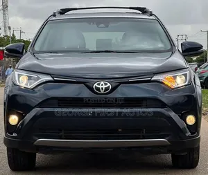 Toyota RAV4 XLE AWD (2.5L 4cyl 6A) 2017 Matt Black