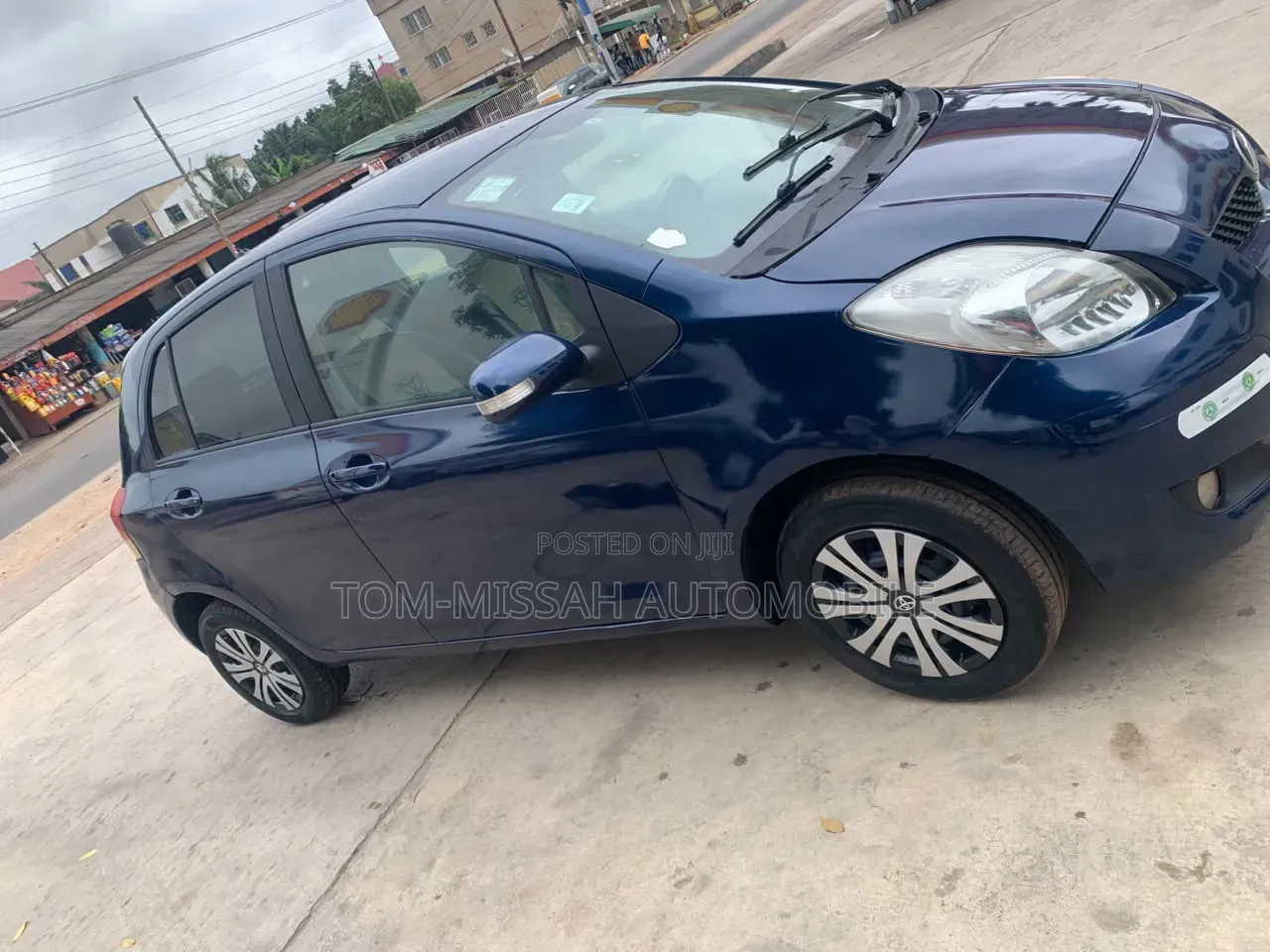 Toyota Vitz 1.3 AWD 3dr 2010 Blue