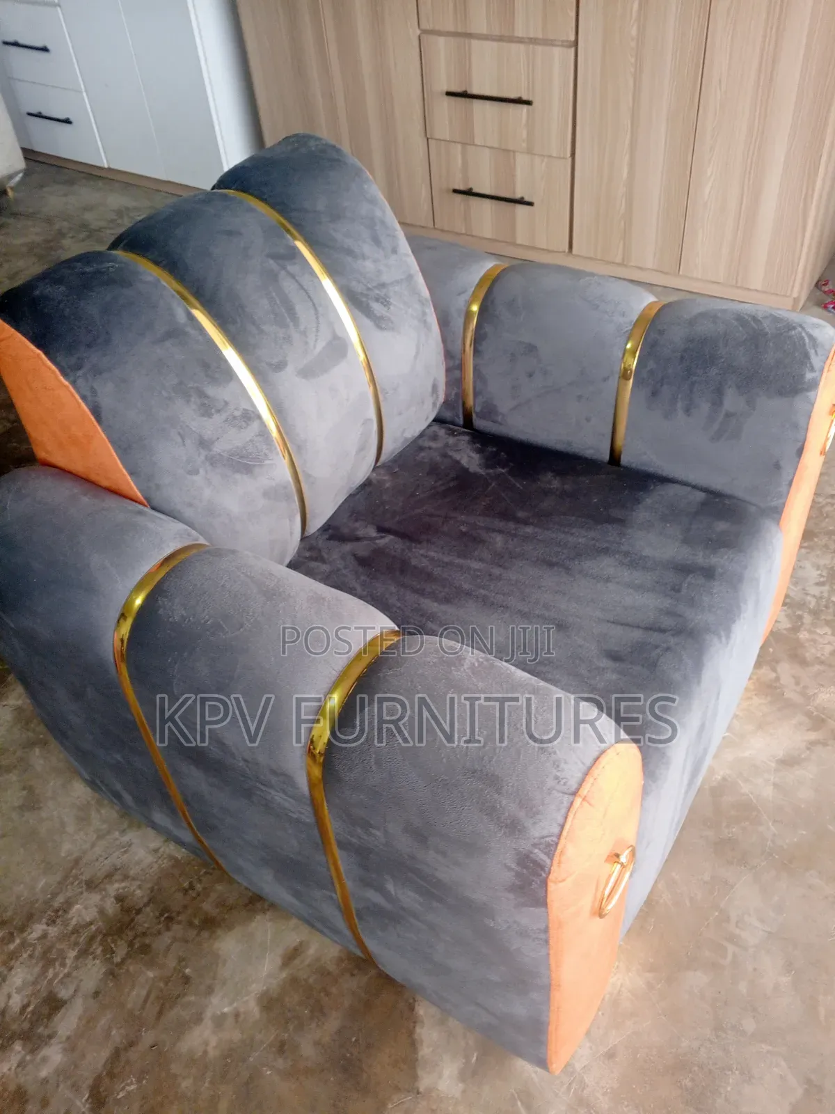 Single Sofa