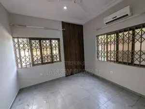 2bdrm Apartment in Achimota Cfc Estate for rent