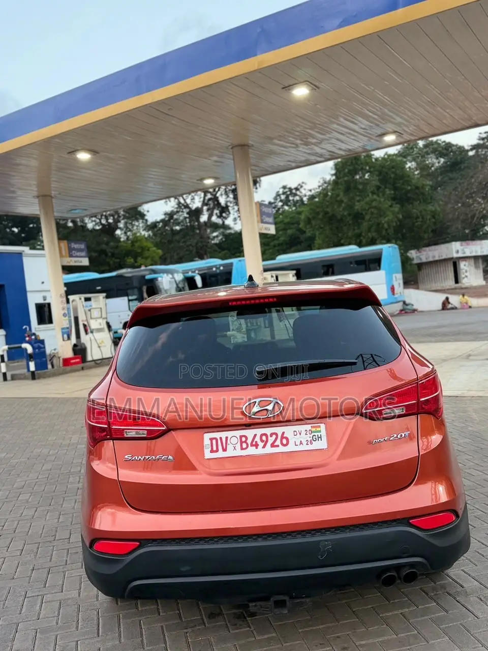 Hyundai Santa Fe Limited 4dr SUV AWD (3.3L 6cyl 6A) 2015 Orange