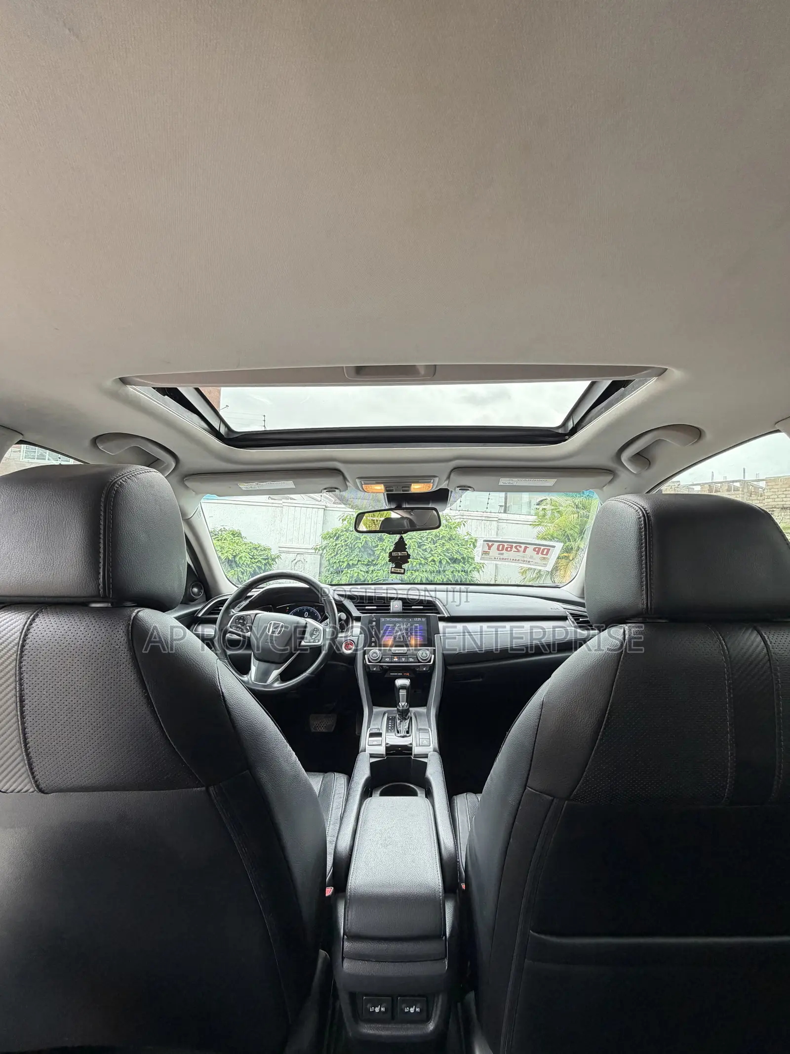 Honda Civic Touring 4dr Sedan (1.5L 4cyl) 2017 White