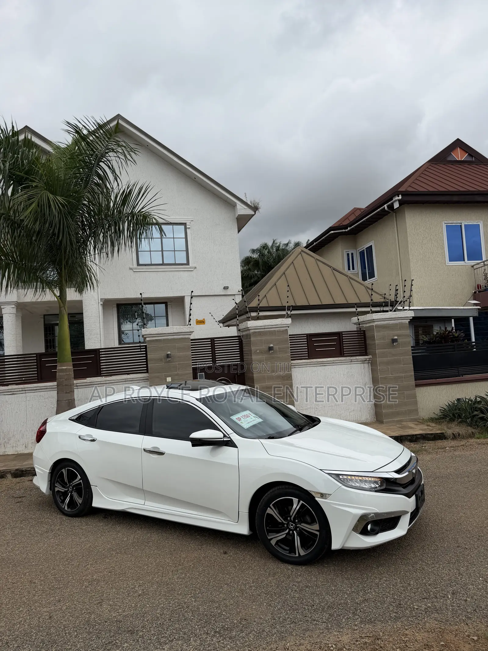 Honda Civic Touring 4dr Sedan (1.5L 4cyl) 2017 White