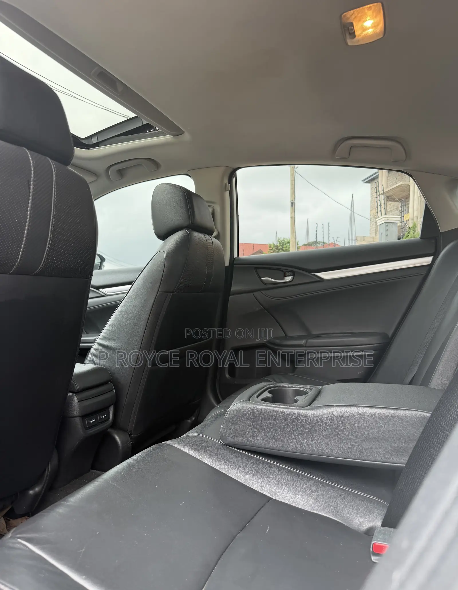 Honda Civic Touring 4dr Sedan (1.5L 4cyl) 2017 White