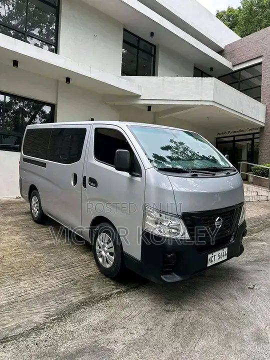 Nissan Caravan 2018 Silver