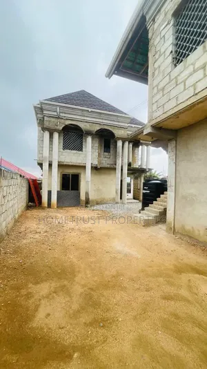 6bdrm Duplex in Ablekuma Manhean for sale