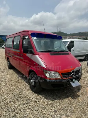 Mercedes-Benz Sprinter 2005 Red