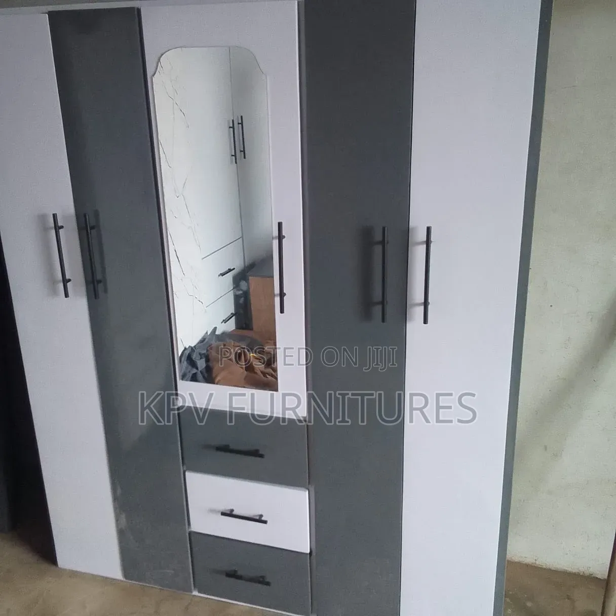 5 Door Wardrobe, Payment on Delivery