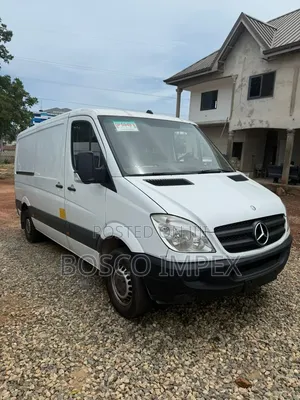 Mercedes-Benz Sprinter 2012 White