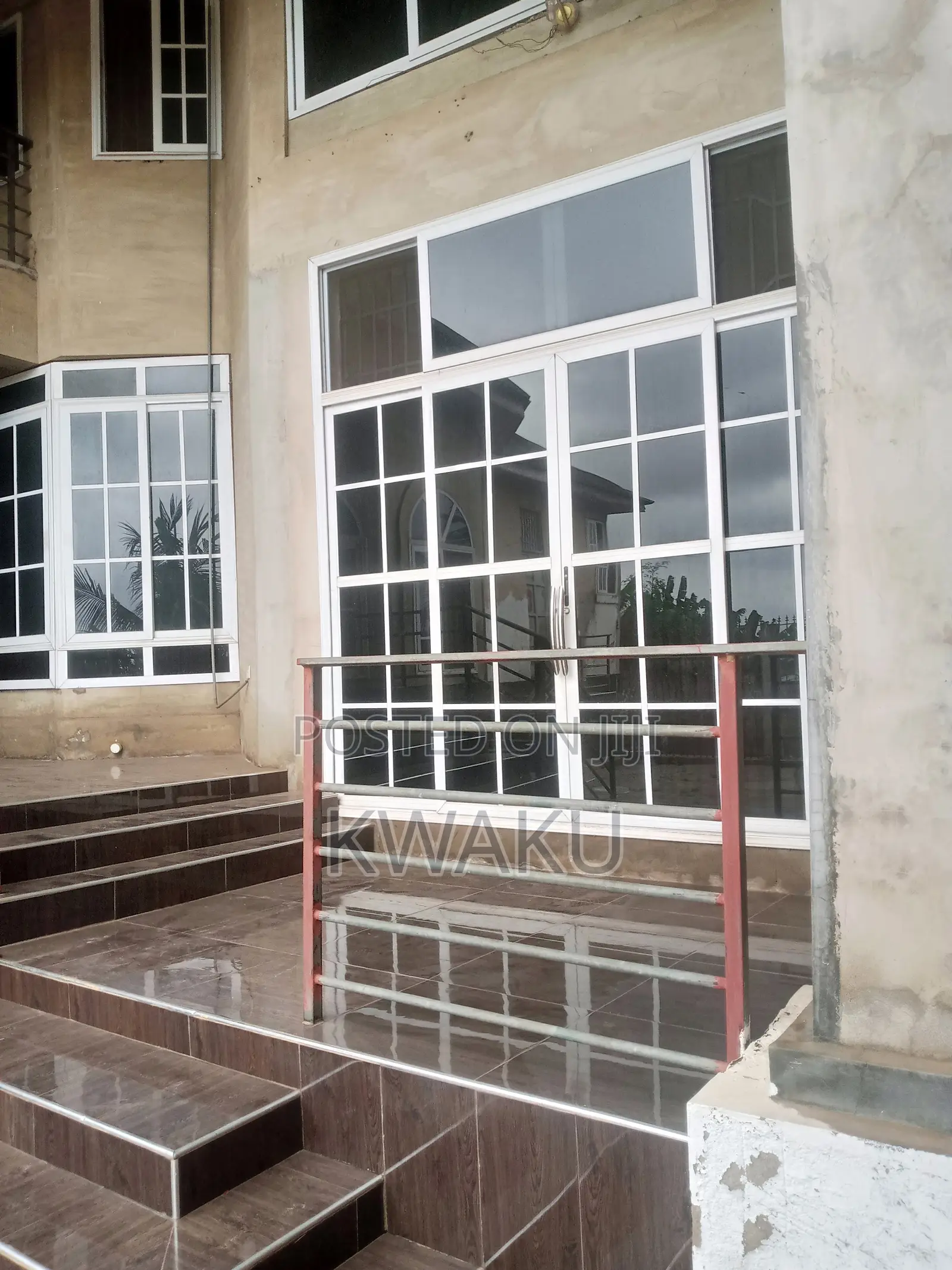 1bdrm Apartment in Police Station for rent